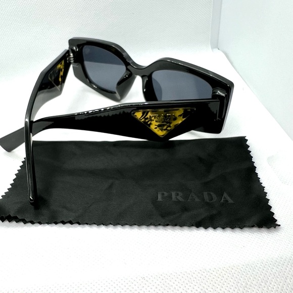 Prada Sunglasses Women’s main image 10